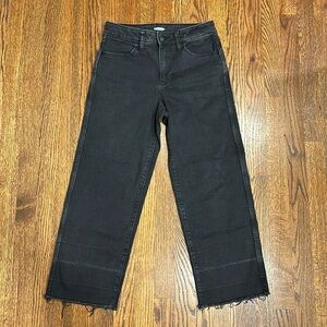 OLD NAVY High Waisted Straight Leg Unraveled Frayed Hem Crop Jeans Sz 4 EUC